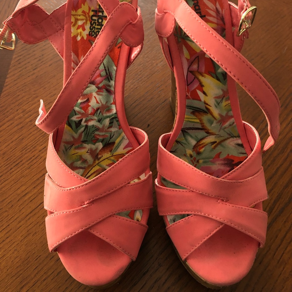 Summer wedges